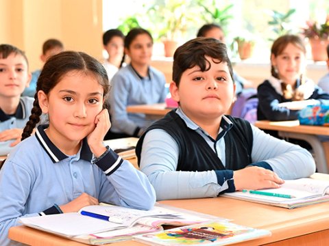 Şagird yerdəyişməsinin vaxtı uzadıldı