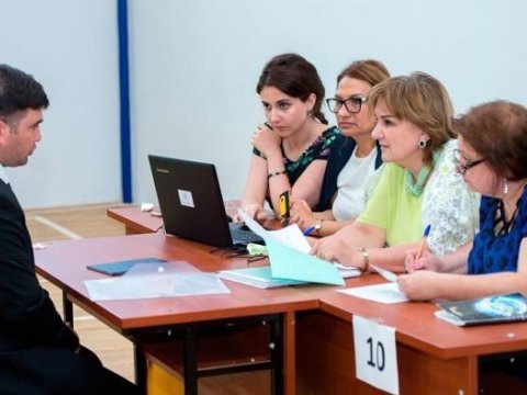 MİQ-də bu gün 8 fənnin müəllimləri müsahibə olunur