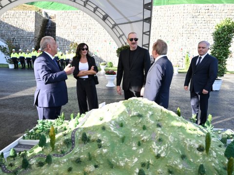 Prezidentlə xanımı Murovdağ tunelinin texniki açılışını ediblər