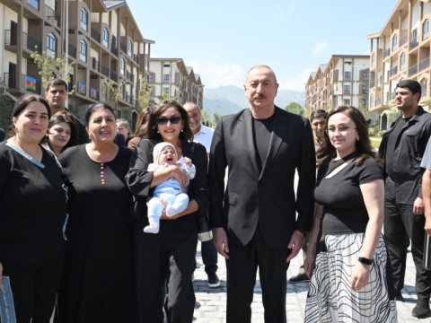 Sabahın xeyir, KƏLBƏCƏR