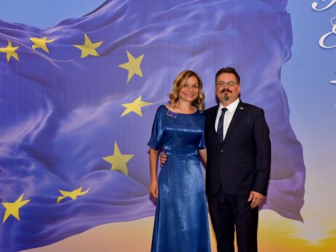 Avropalı diplomat Bakıdan gedir