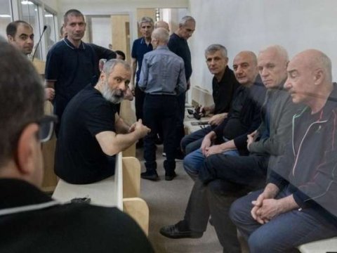 Ermənilər meyitlərin qızıl dişlərini çıxarıblar - MƏHKƏMƏ