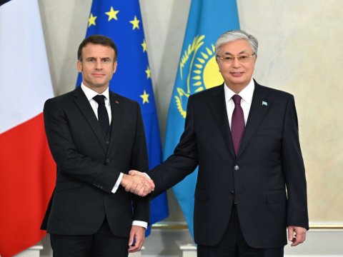 Makron Tokayevlə Cənubi Qafqazı müzakirə etdi