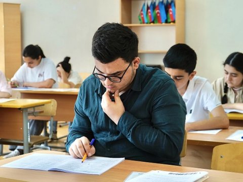 Tələbə adı qazanan gənclərin siyahısı ELAN OLUNDU