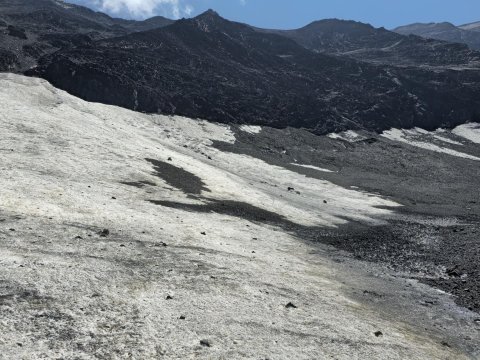 Tufandağda buzlaqlar sürətlə əriyir - FOTO