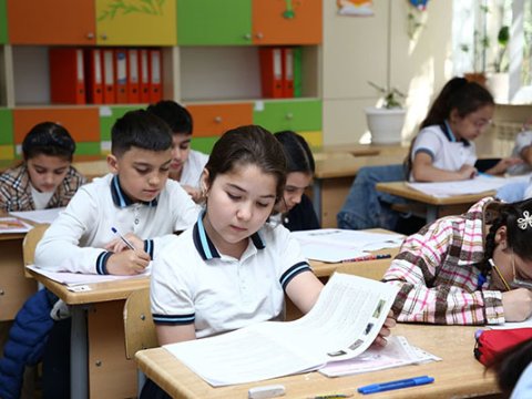 İbtidai siniflərdə dərs vaxtı qısaldılacaq? - RƏSMİ CAVAB