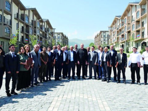 &ldquo;Rüzgarında dan sökülən, üzü gülən Kəlbəcərim&rdquo;