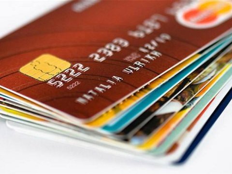 Azərbaycanda nə qədər ödəniş kartı var?