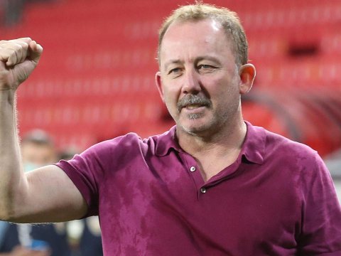 Sərgən Yalçın rəsmən "Beşiktaş"da