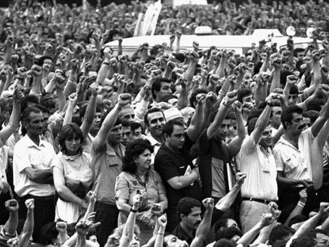 30 avqust 1991-ci il: Müstəqilliyə gedən yolun önü belə açıldı