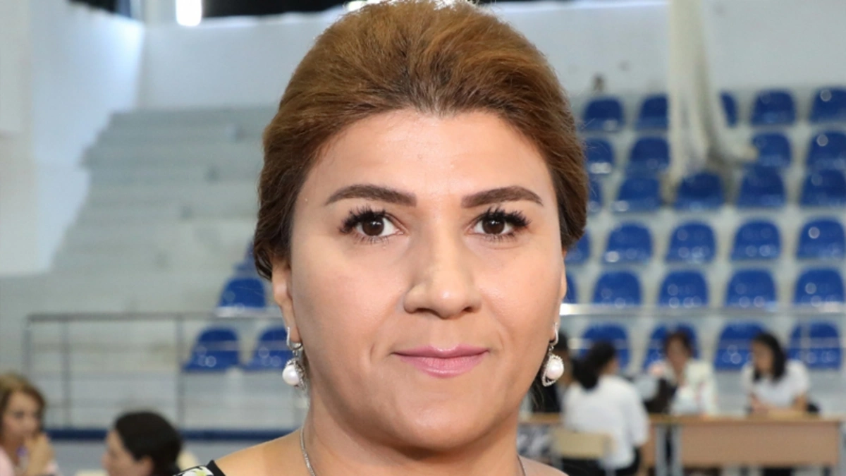 Məktəb direktorunun ölkədən çıxışına qadağa qoyuldu