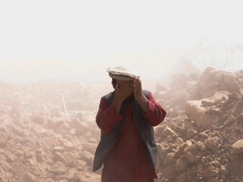 Əfqanıstanda ölü sayı 800-ə çatdı