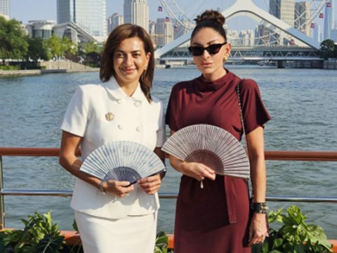 Mehriban Əliyeva Anna Akopyanla birgə şəkil çəkdirdi