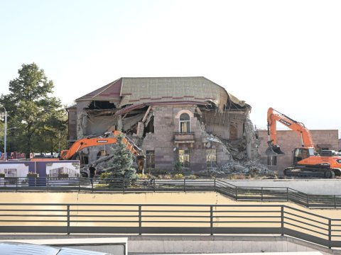 Xankəndidə qondarma rejimin “XİN”inin binası SÖKÜLÜR - GÖRÜNTÜLƏR