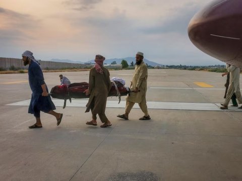 Əfqanıstanda zəlzələdə ölənlərin sayı 900-ə çatıb