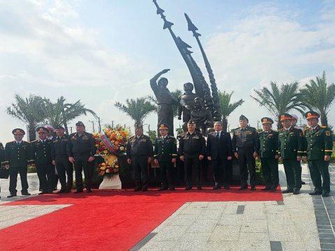 Zakir Həsənov Vyetnamda - GÖRÜNTÜ