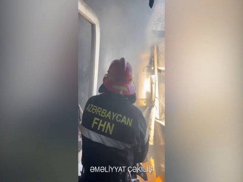 Bakıda yaşayış binasında yanğın - Sakinlər təxliyə edildi