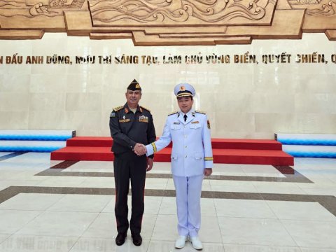 Zakir Həsənov Vyetnam HDQ Komandanlığında - FOTO