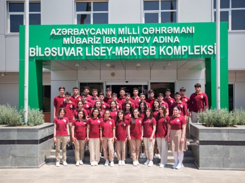 Region məktəbinin bütün məzunları tələbə oldu