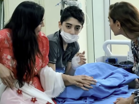 Leyla və Arzu Əliyevalar müalicə alan uşaqları ziyarət etdi&nbsp;- VİDEO