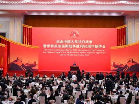 İlham Əliyev və birinci xanım Pekində ziyafətdə - VİDEO