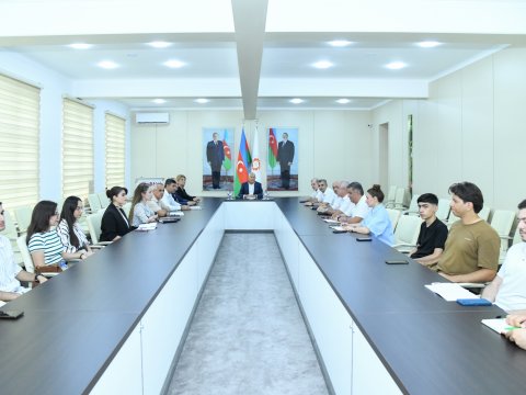 Təhsillərini Çində davam etdirəcək BMU tələbələri ilə görüş - FOTO