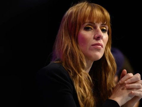 Britaniya Baş nazirinin müavini istefa verdi