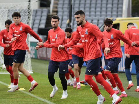 Azərbaycan və İslandiya yığmalarının start heyətləri