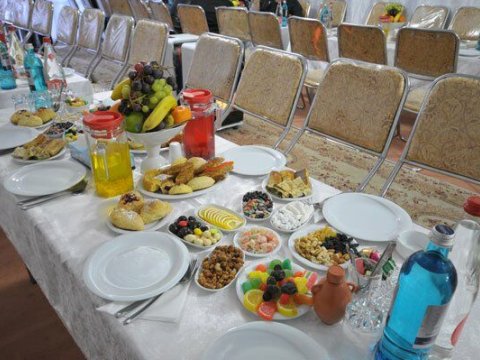 Təzə Pir məscidindəki ehsan qiymətləri narazılıq yaratdı