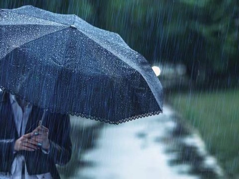 Bəzi rayonlarda leysan yağıb - FAKTİKİ HAVA