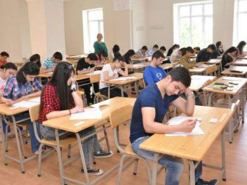 Universitetlərə qeydiyyat başa çatır