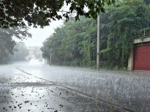 Leysan yağıb, çaylardan sel keçib - Faktiki hava