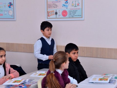 Yeni tədris ili ilə bağlı sürücülərə müraciət edildi