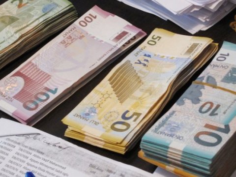 Azərbaycanda bu şəxlərin təqaüdü ARTIRILDI