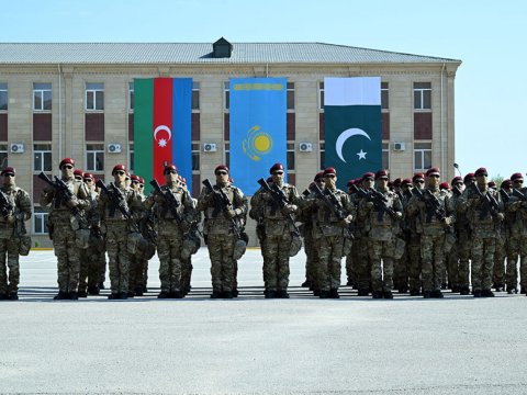 6 ölkənin xüsusi təyinatlıları təlimdə - FOTOLAR