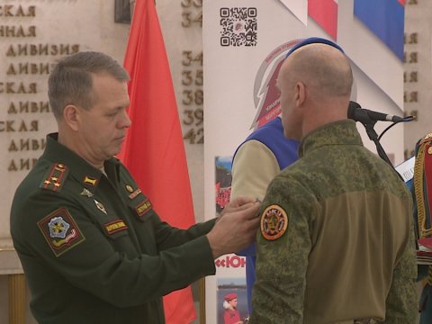 Путин военнослужащими, возвращающимися с боевых действий, ОБЕСПОКОЕН