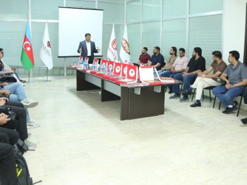 Pakistanlı tələbələr&nbsp;&ldquo;Ulduz&rdquo; fabrikində istehsalat turu keçdilər