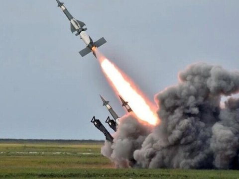 Polonya'da yaşayan Azerbaycanlı: “Hava kuvvetlerinin hareketini görüyoruz”