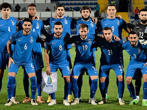 Millimizin futbolçuları heç-heçəyə görə mükafat aldılar