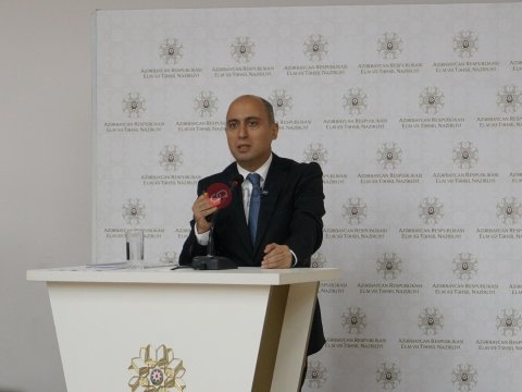 Nazir bunker müəllimləri tənqid etdi: “Sual yazmaq bacarığı yoxdur”