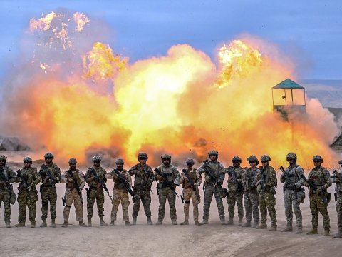 6 ölkənin xüsusi təyinatlıları təlimdə - FOTO