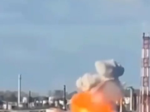 Rusiyanın neft zavodu belə vuruldu - ANBAAAN GÖRÜNTÜLƏR