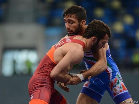 Güləşçimiz dünya çempionatının finalında 