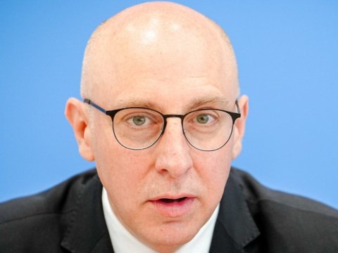 Almaniya demokratiyasını türk qoruyacaq