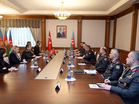 Azərbaycan Türkiyə hərbi əməkdaşlığı müzakirə olundu - FOTOLAR