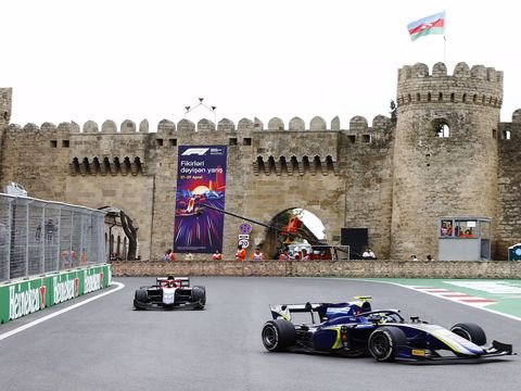 Formula 1-də iki min könüllü fəaliyyət göstərəcək