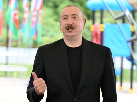 Köçkün həyatı yaşamış insanlar ən gözəl şəraitə layiqdirlər
