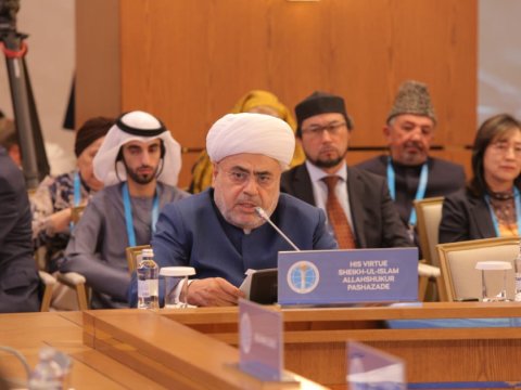 Din adından siyasi məqsədlər üçün sui-istifadə olunur