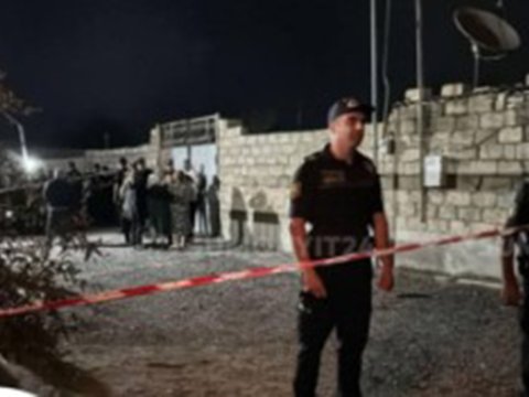 Sumqayıtda dəhşətli qətl - Əvvəl arvadını sonra özünü öldürdü