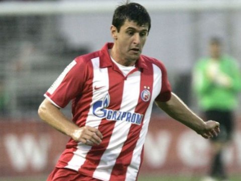 Футболист умер во время игры